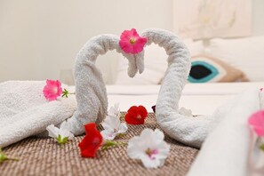 Unclassified image, 3 of 7, button - mati cave villas (santorini)