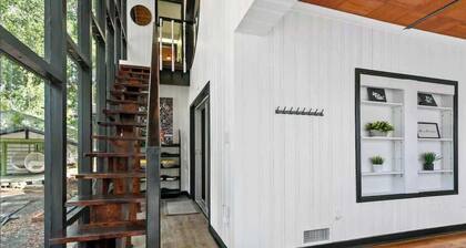 Unique Pet Friendly Bungalow in St Augustine