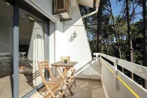Outdoor dining - Villa Ebano - Your Private Oasis (Quarteira)