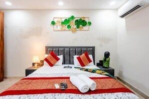 Studio Tiêu chuẩn, ban công, quang cảnh thành phố | Phòng cách âm, bàn ủi/dụng cụ ủi quần áo 