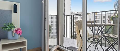 Deluxe Studio | Interior