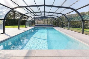 Piscine couverte, piscine chauffée