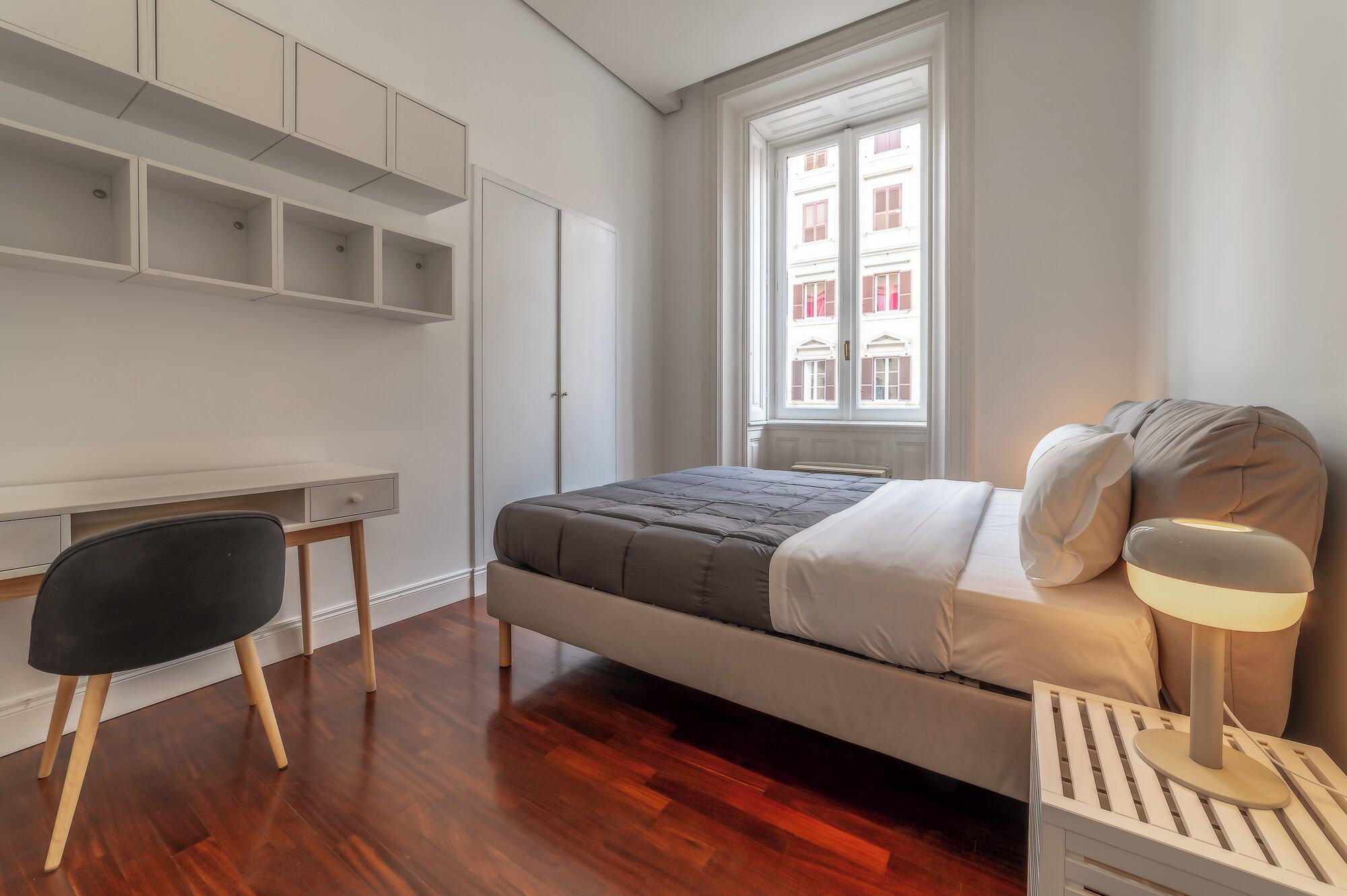 Superior Condo, Courtyard View