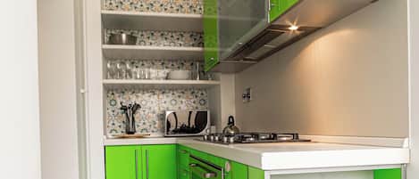 Appart'hÎtel Supérieur, vue cour intérieure | Cuisine privée