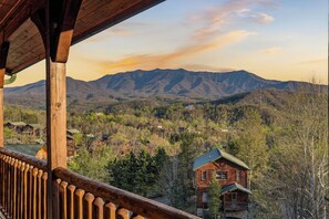 Property grounds - New Listing | Stunning Views, Hot Tub & Game Room Retreat + Free Attractions (Gatlinburg)