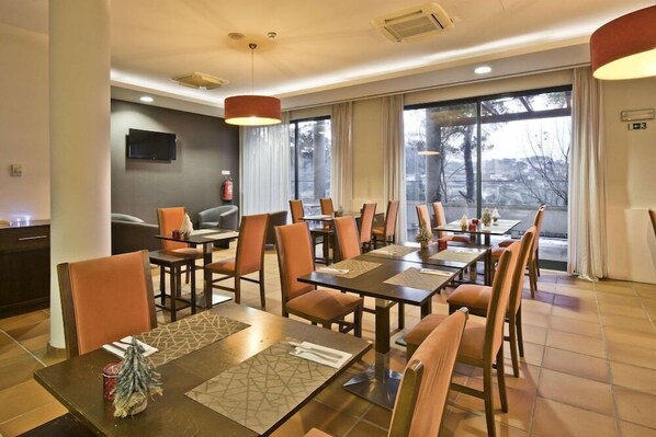 Dining - LAM Hotel Estarreja (Estarreja)