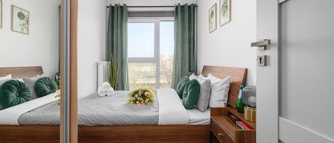 Comfort Apartment, Balcony, Courtyard View