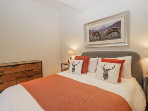 3 Schlafzimmer, individuell dekoriert, individuell eingerichtet