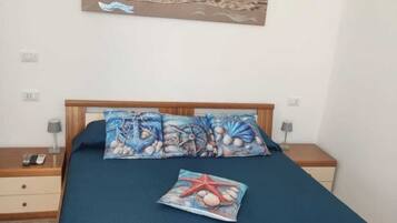 Deluxe-Doppel- oder -Zweibettzimmer, 1 Queen-Bett, Nichtraucher, eigenes Bad