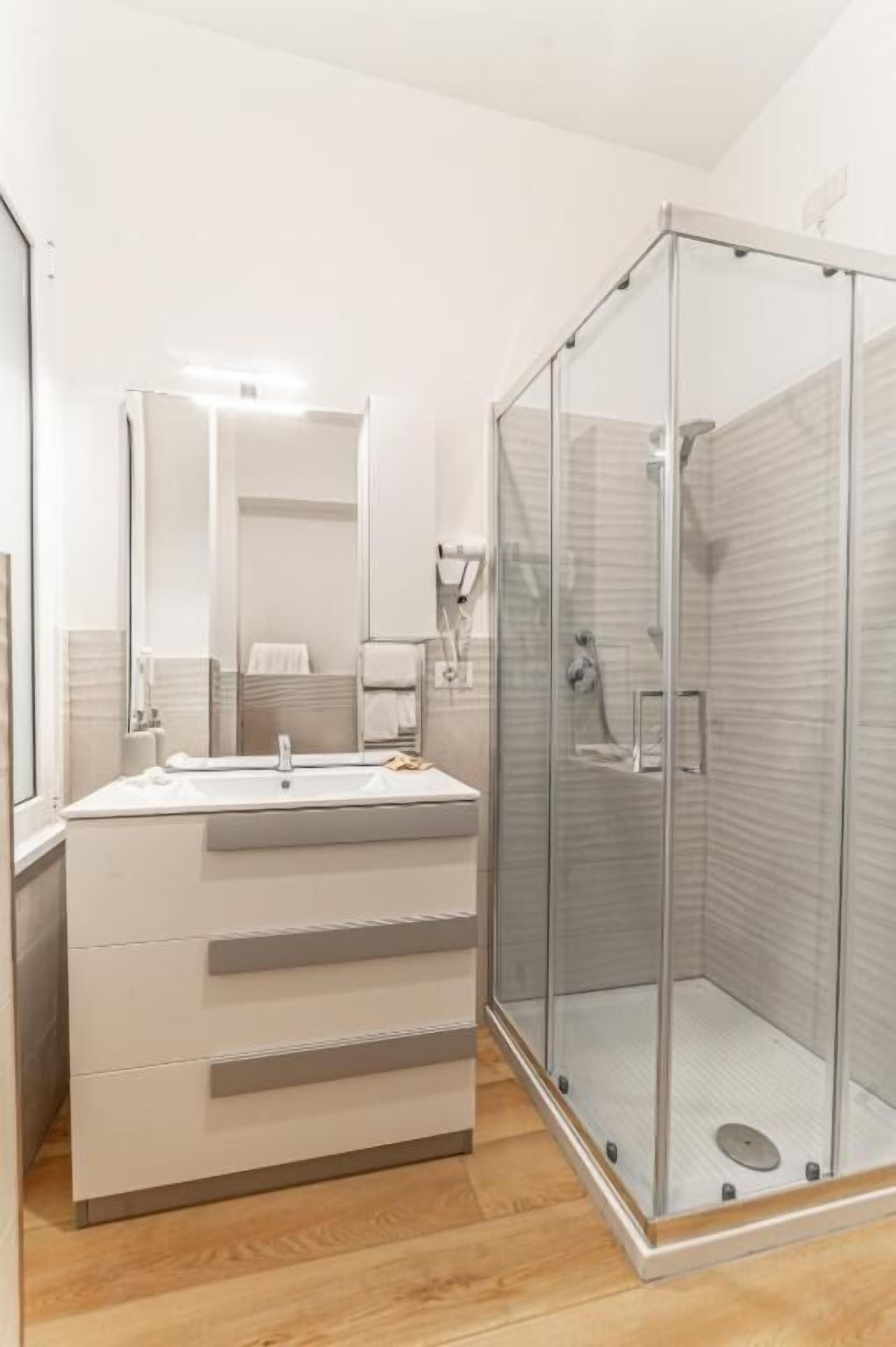 클래식 더블룸 | 욕실