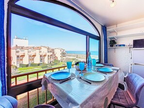 Dining - Palm Beach by Interhome (Le Barcarès)
