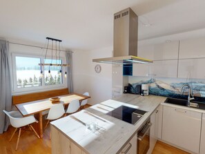 Fridge, microwave, oven, dishwasher - 1_ZMO6 - Kitzview Idyll Apartment by Interhome (Zell am See)