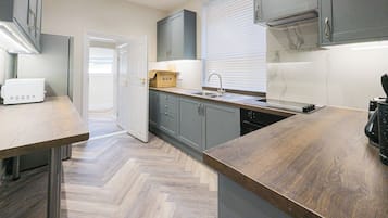 Deluxe House | Private kitchen