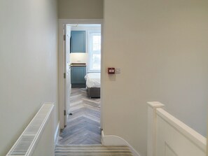 Deluxe House - 5 Bedroom 5 Bath House  Portsmouth Docks (Portsmouth)