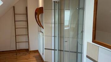 Een douche, een haardroger