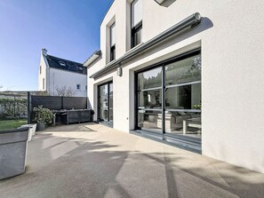Terrace/patio - La Croix by Interhome (Quiberon)