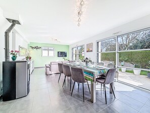Dining - La Croix by Interhome (Quiberon)