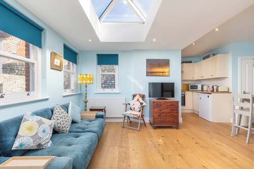 A charming one-bedroom garden cottage tucked away in the heart of Rottingdean village. Bright, cosy and full of character, it’s just a short walk to the beach, cafés and pubs, with easy access to Brighton for the perfect seaside escape.