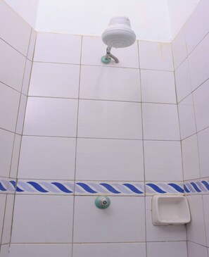 Shower, towels, soap, toilet paper - Escape to our stylish and unique retreat. (Mombasa)