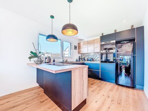 Fridge, microwave, oven, dishwasher - Ty Coat by Interhome (Plonéour-Lanvern)