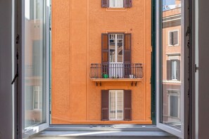 Interior - iFlat | Classic roman palazzo Fons Trevi A15 (Rome)