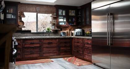 Southwest Sol – Walkable Kanab Retreat Near Zion