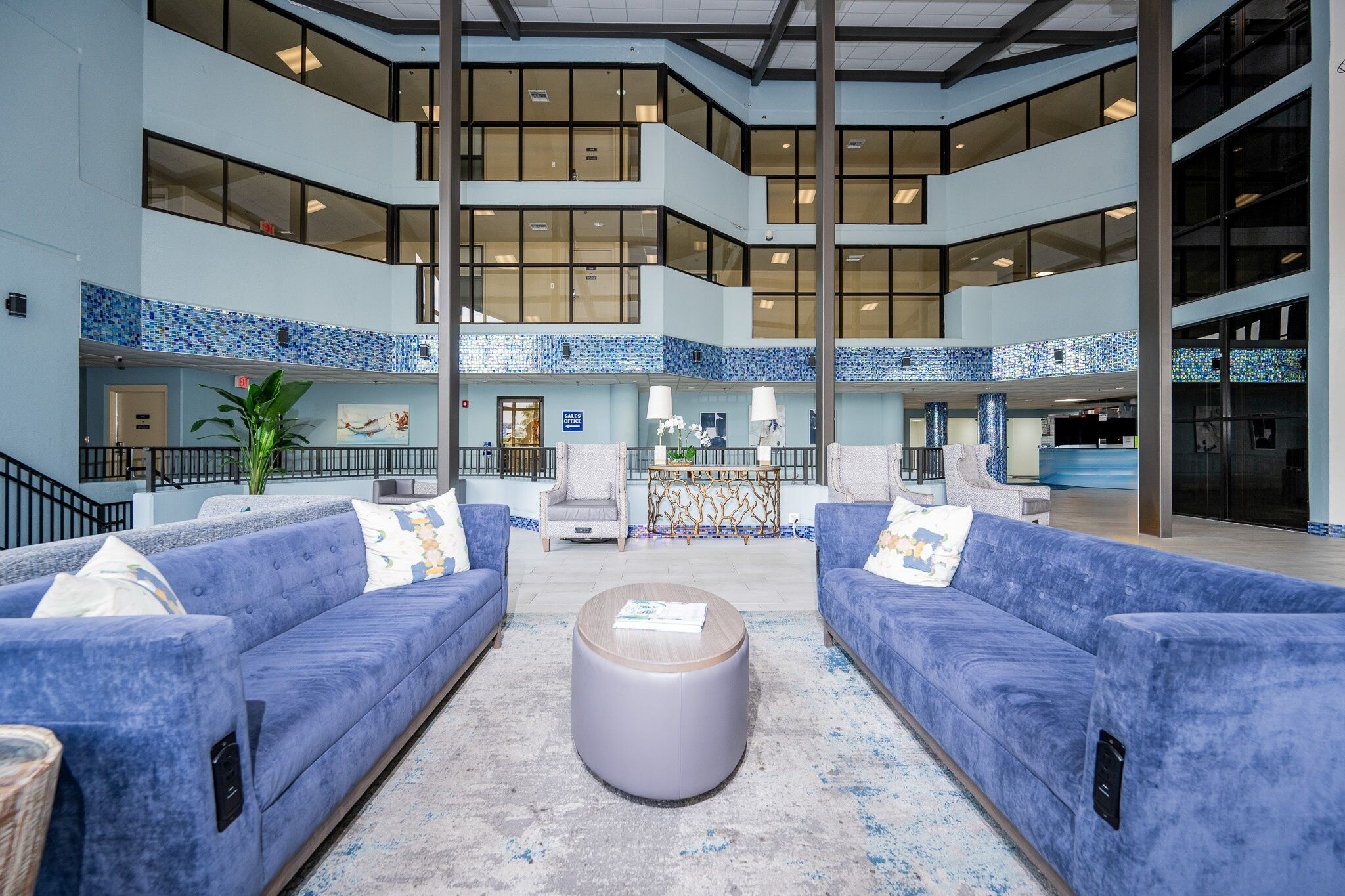 Condo, 2 Bedrooms | Lobby