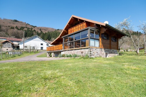 Chalet “Chez Monique” with Mountain View, Private Terrace, and Wi-Fi