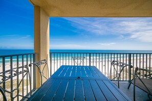 Condo, 2 Bedrooms | Outdoor dining - Phoenix V 915 2 Bedroom Condo (Orange Beach)