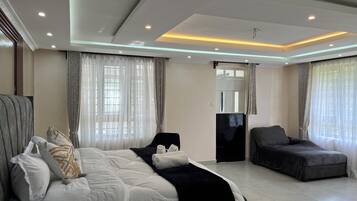 5 Schlafzimmer, Bügeleisen/Bügelbrett, kostenloses WLAN, Bettwäsche