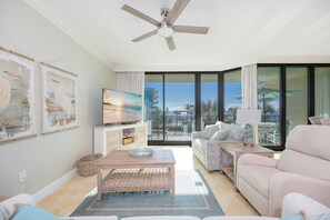 Living area - Phoenix On The Bay 1206 2 Bedroom Condo (Orange Beach)