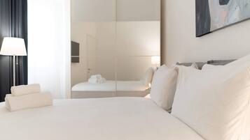 2 Schlafzimmer, Schreibtisch, BĂŒgeleisen/BĂŒgelbrett, WLAN