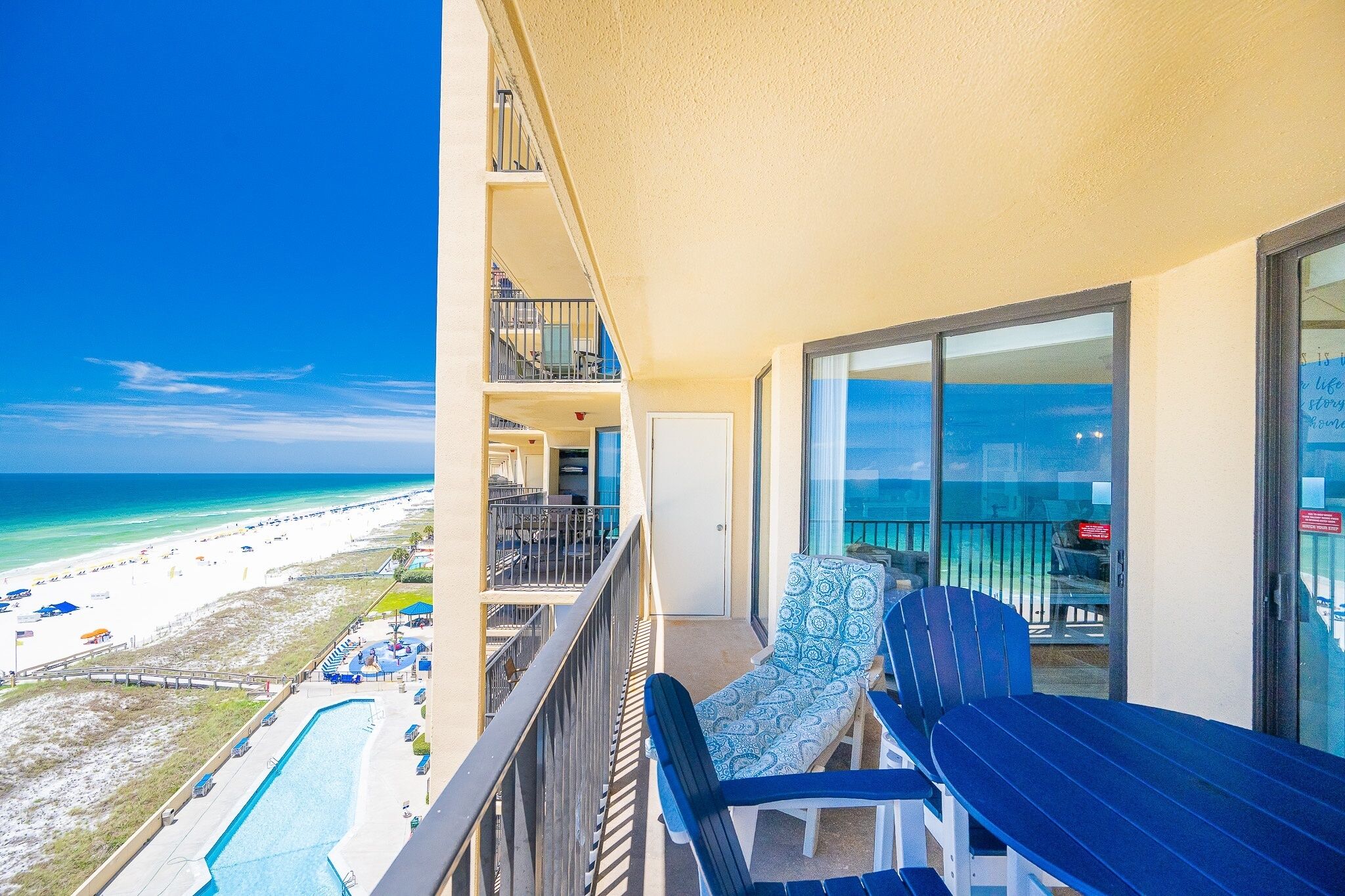 Condo, 2 Bedrooms | Property grounds