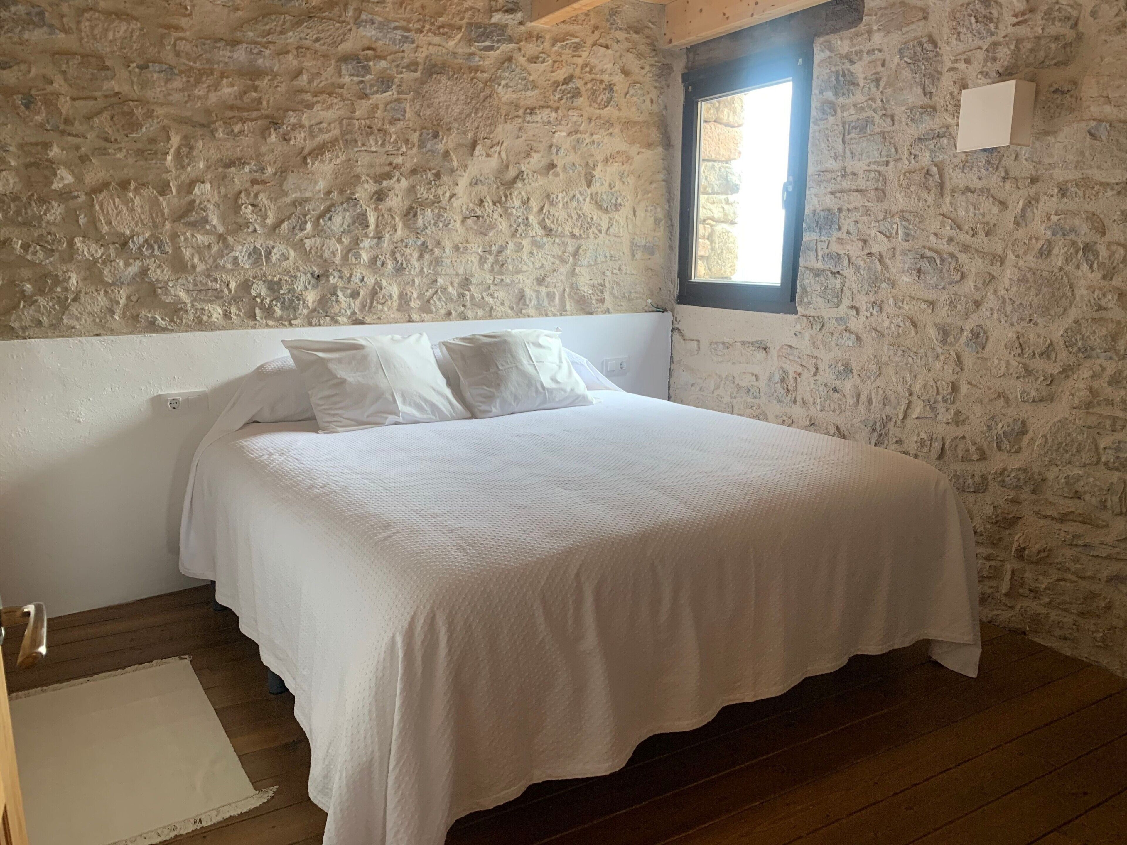 4 chambres, fer et planche à repasser, Wi-Fi, draps fournis
