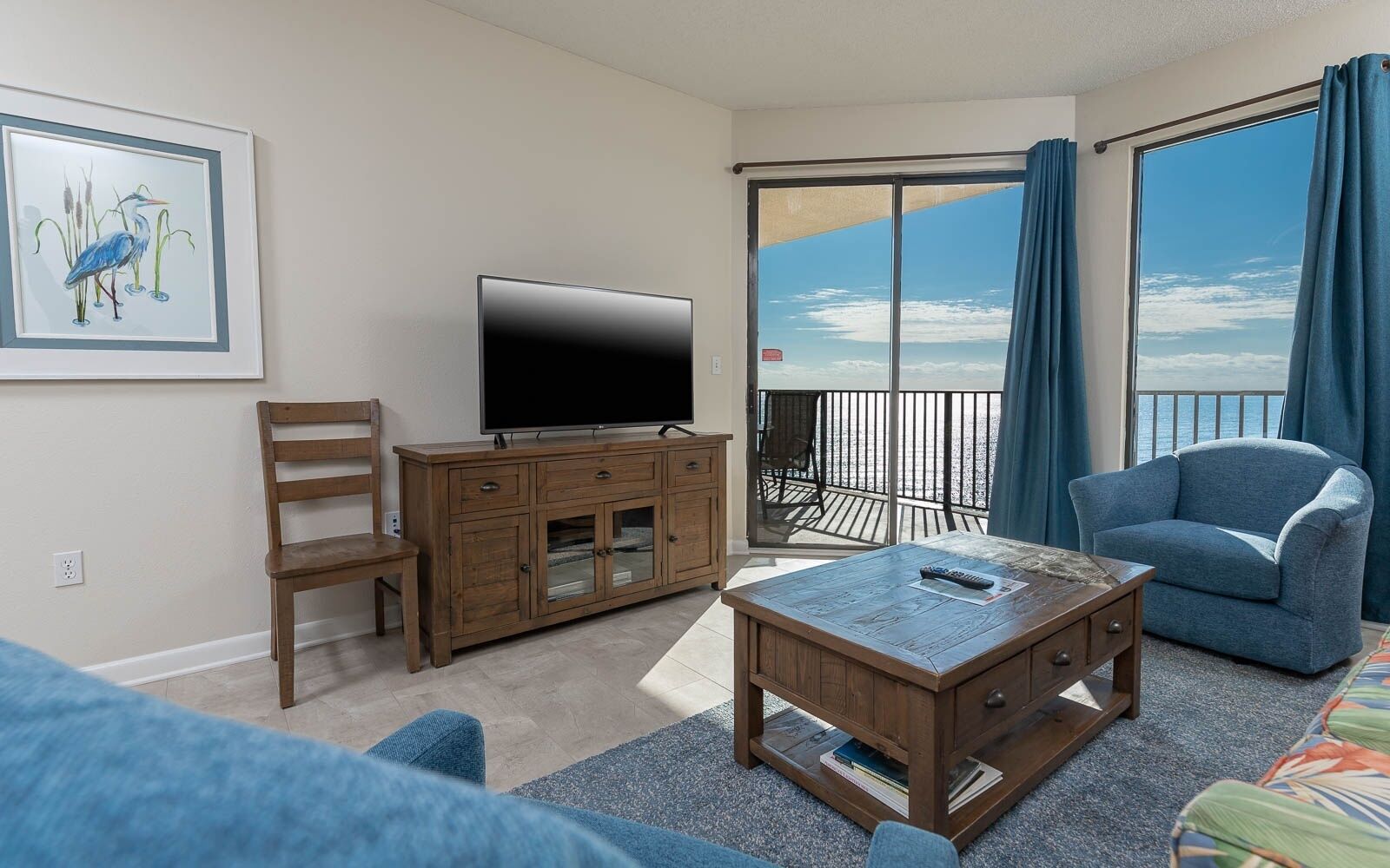 公寓式客房, 2 间卧室 | 起居区