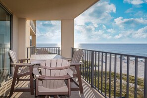 Outdoor dining - Phoenix V 513 2 Bedroom Condo (Orange Beach)