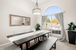 Dining - Sleeps Large Groups | Heated Pool+Spa+Game Room (Glendale)