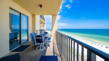 Kondominium, 2 kamar tidur | Halaman properti