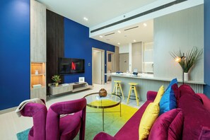 Living area - Colorful Designer Retreat - Luxury  (Dubai)