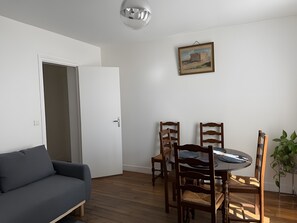 TV - Beautiful T2 de la Poste Drancy (Drancy)