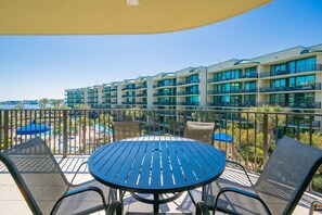 Condo, 3 Bedrooms | Outdoor dining