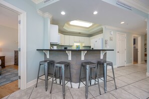 Condo, 3 Bedrooms | Private kitchen