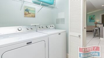 Condo, 3 quartos | Parte interna