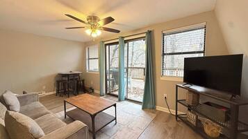 House, Multiple Beds, Kitchen (A Frame Escape) | Living area