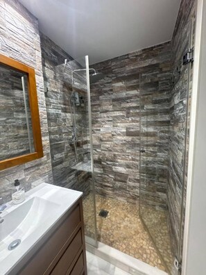 Appartement, 1 slaapkamer | Badkamer