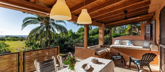 Villa Simonetta with Sea View, Wi-Fi, and Air Conditioning