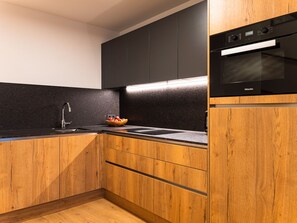 Fridge, microwave, oven, dishwasher - 3_SPA - Deluxe Garden 417 by Interhome (Zell am See)