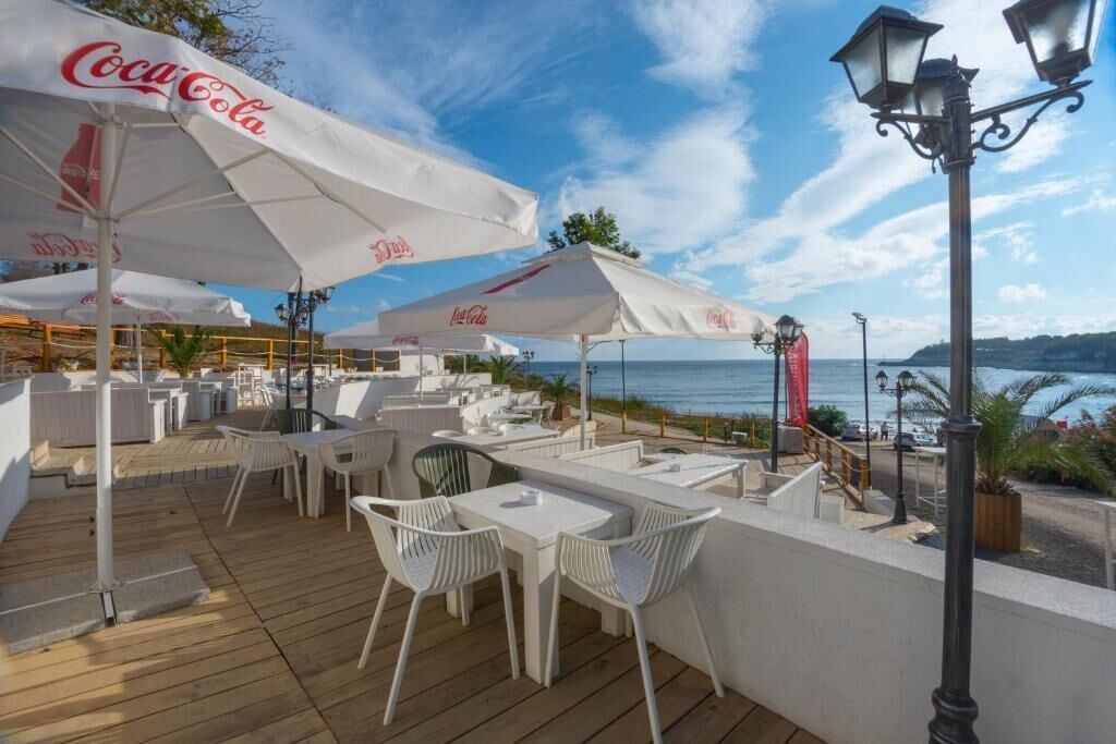 Beach bar