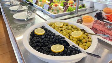 Tägliches inbegriffenes Frühstücksbuffet