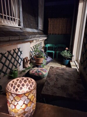 Terrace/patio - Duplex apartment 89m2 - 6 min walk to Cathedral & Station (Reims)